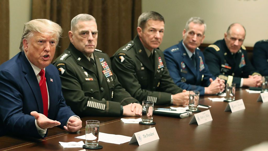 Висши военни представиха пред Тръмп вариантите за сухоземни операции във Венецуела