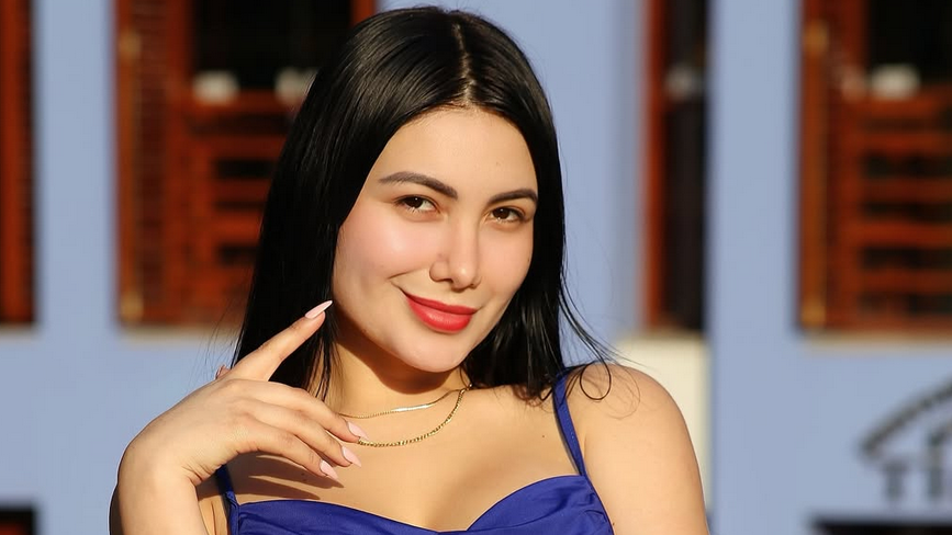 27-годишна от OnlyFans обяви, че ще се кандидатира за депутат