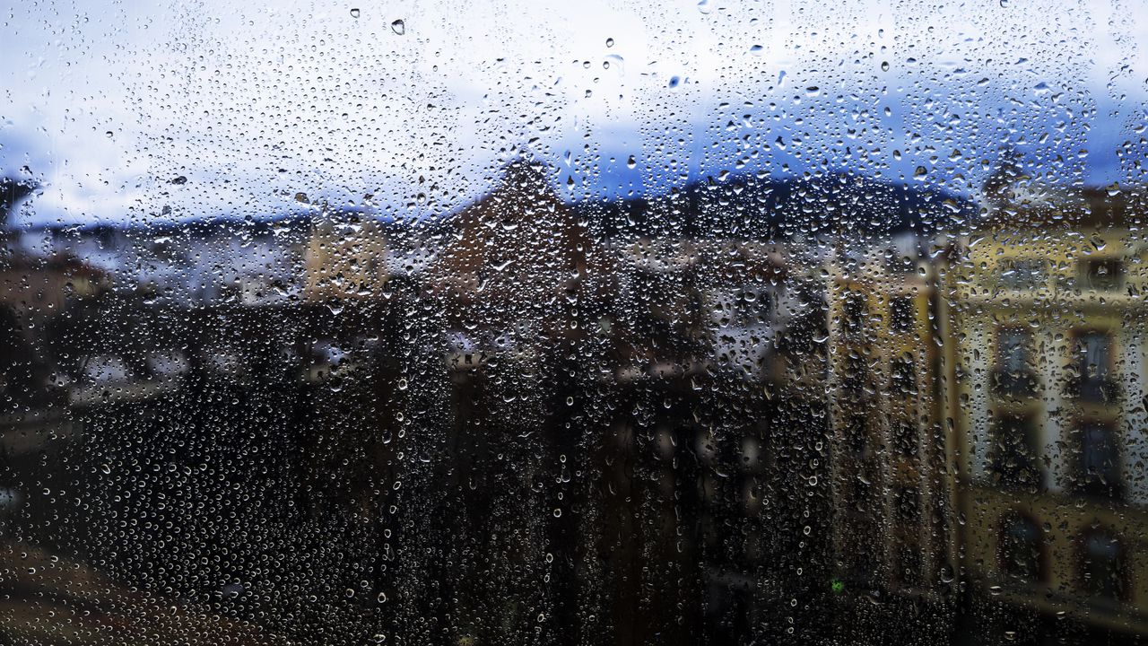 Освен това има и предупреждение от първа степен - жълт