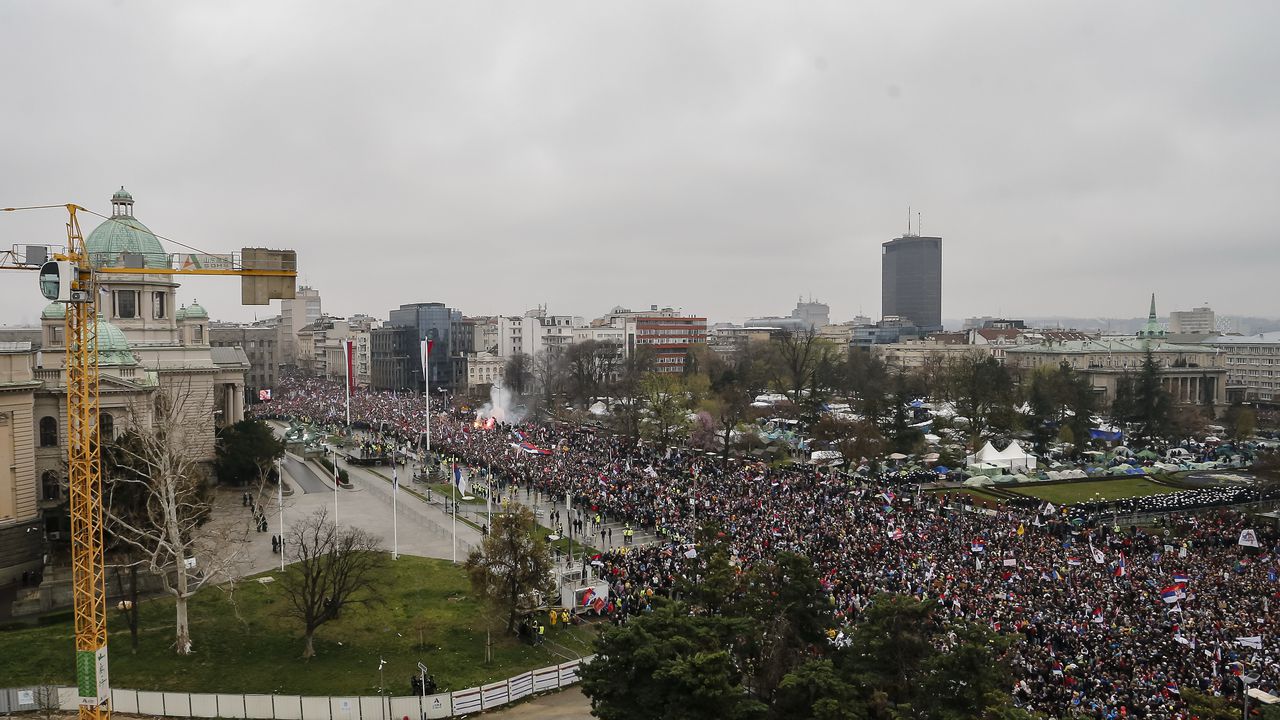 Антиправителствен протест в Белград - Гети