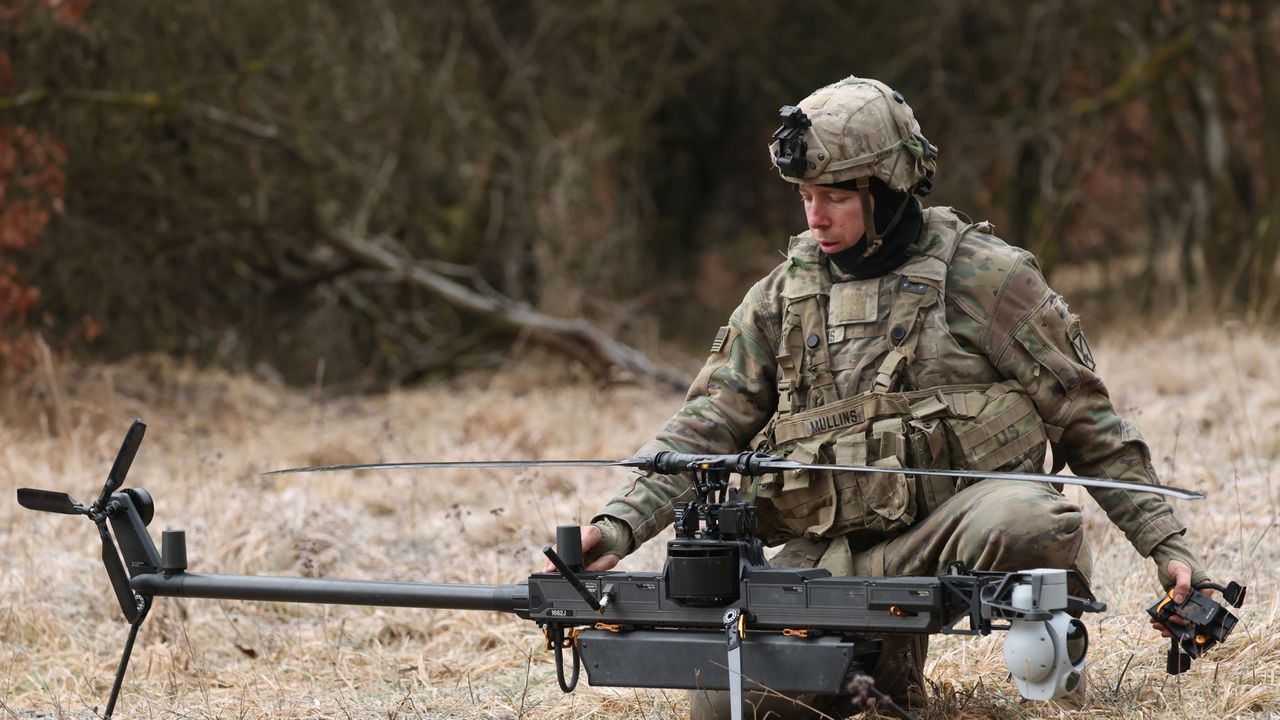 Украинският външен министър призова съюзниците си за финансиране за производство на дронове