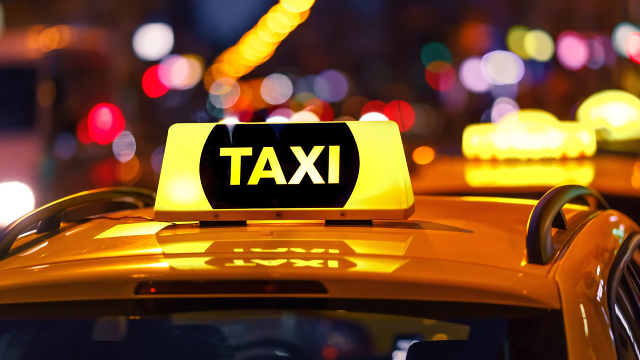 Апаратите в такситата ще показват цената в евро от 1 януари