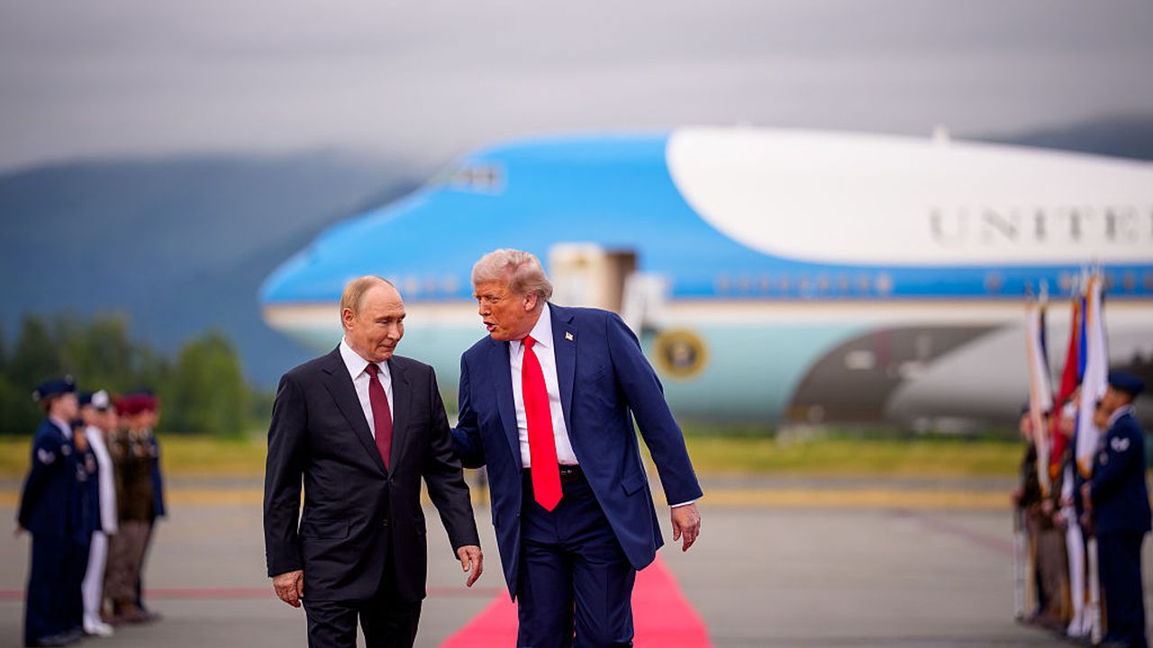 Западните медии анализират срещата Путин-Тръмп чрез езика на тялото
