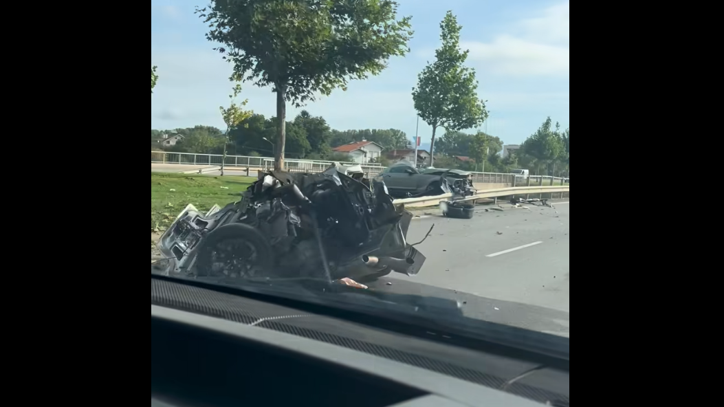 Тежка катастрофа е станала на бул. Ботевградско шосе в София