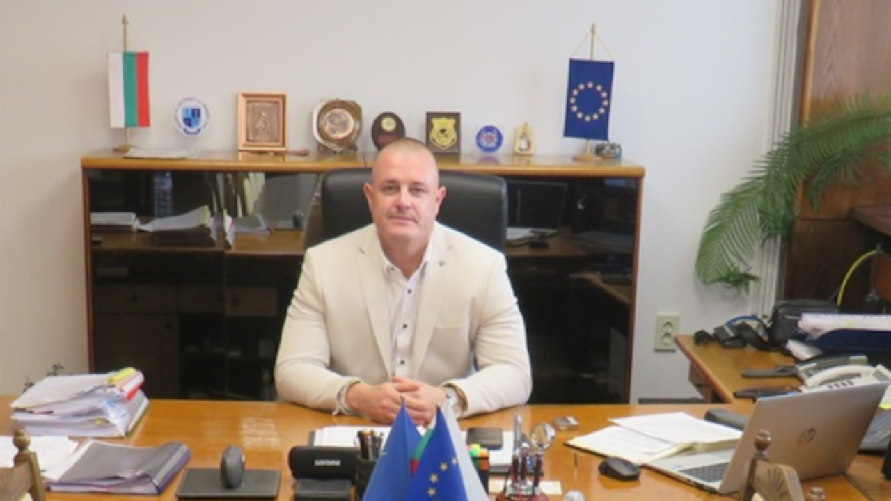 Делото за побоя над шефа на полицията в Русе тръгва през декември