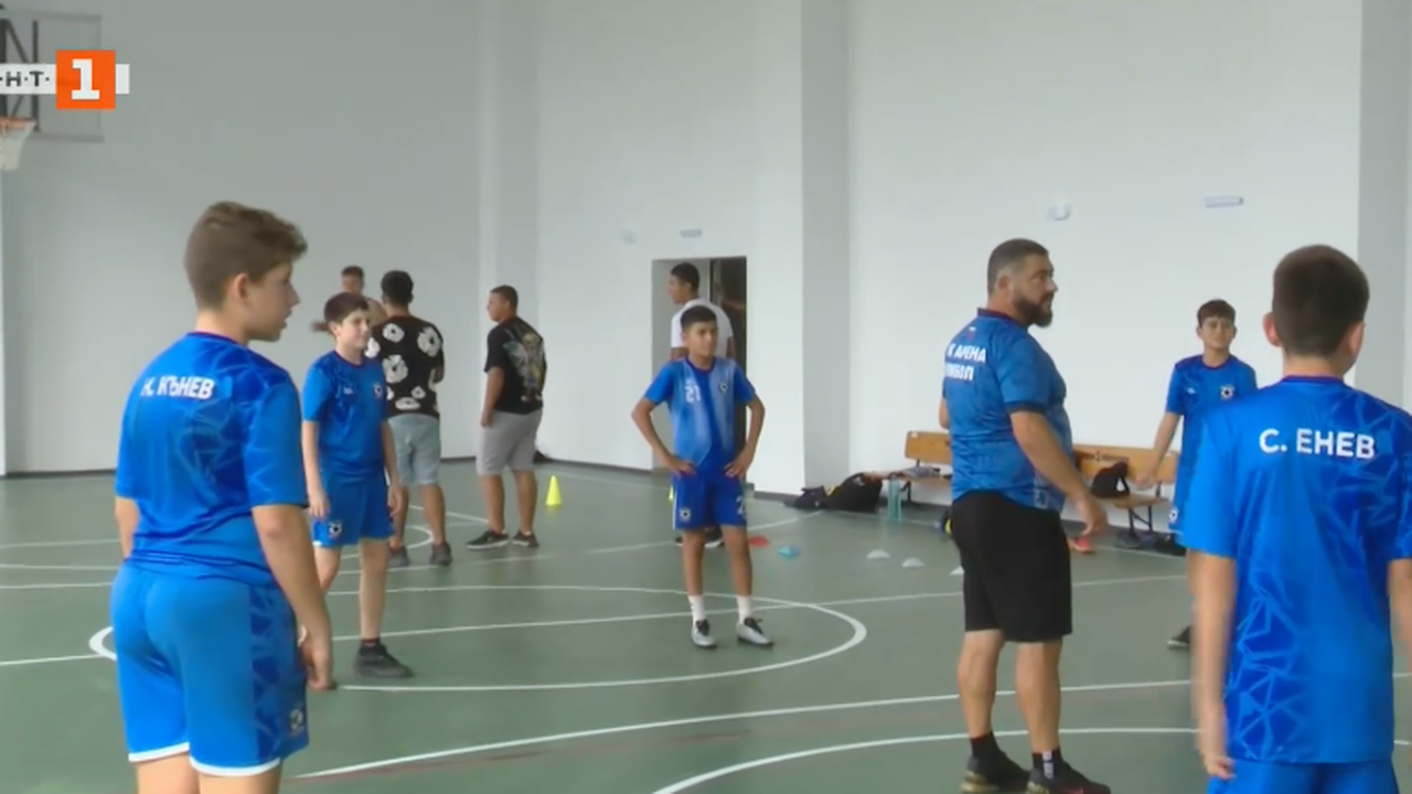 15 септември тази година е по-специален за учениците в ямболското