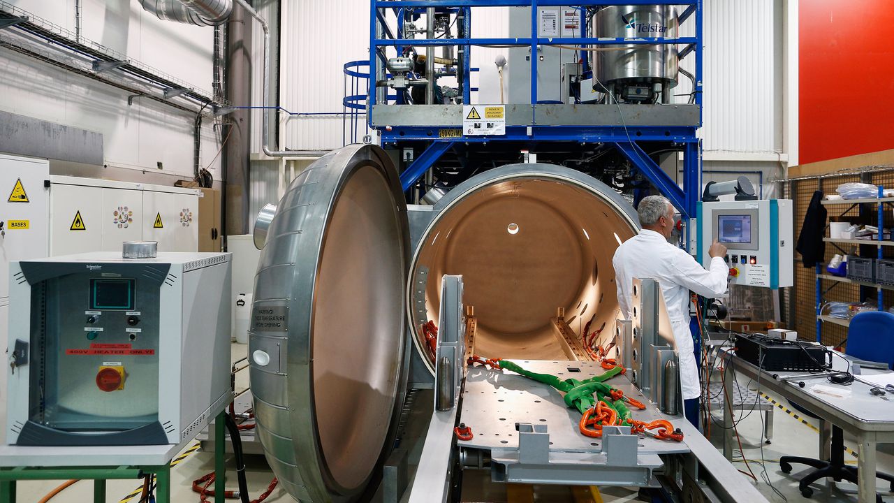 Китай планира да изгради гигантска лаборатория за изследване на неутрино в Южнокитайско море