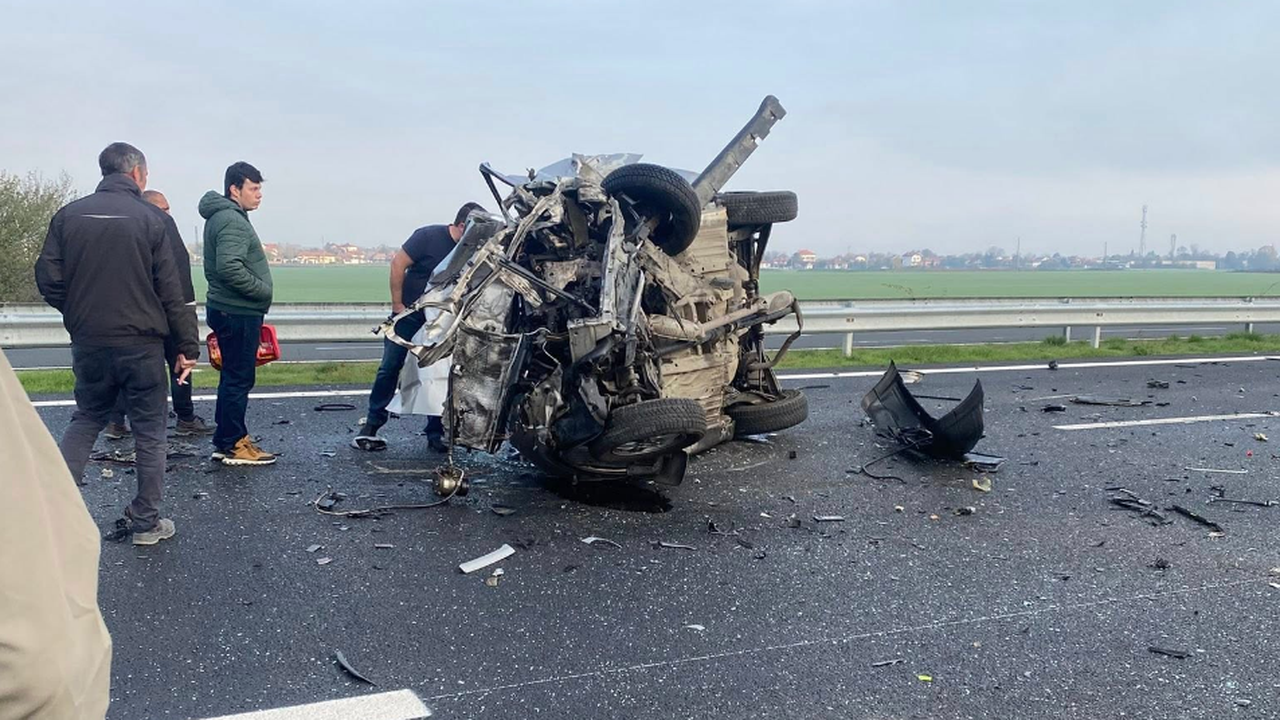 Трима загинали и един ранен при тежка катастрофа на АМ "Тракия"