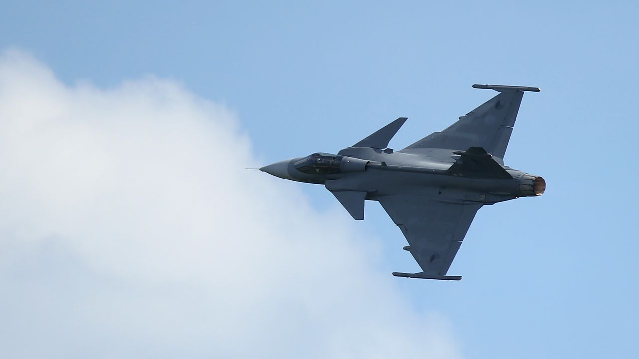 Колумбия ще закупи шведски изтребители за над 4 млрд. долара