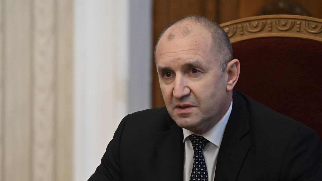 По-рано сутринта от ГЕРБ-СДС потвърдиха пред държавния глава, че няма да