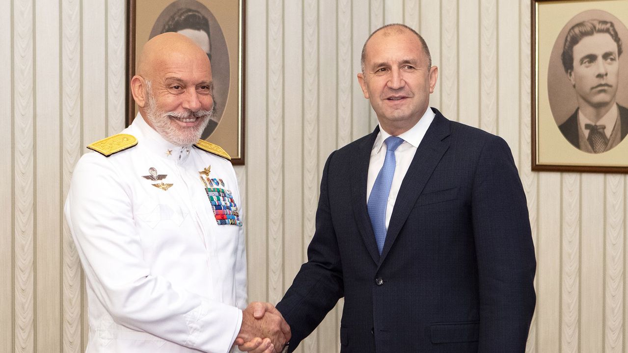 Румен Радев се срещна с председателя на Военния комитет на НАТО Джузепе Каво Драгоне