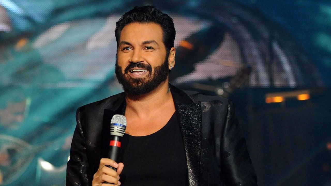 Досега Азис може и да беше известен като Краля на