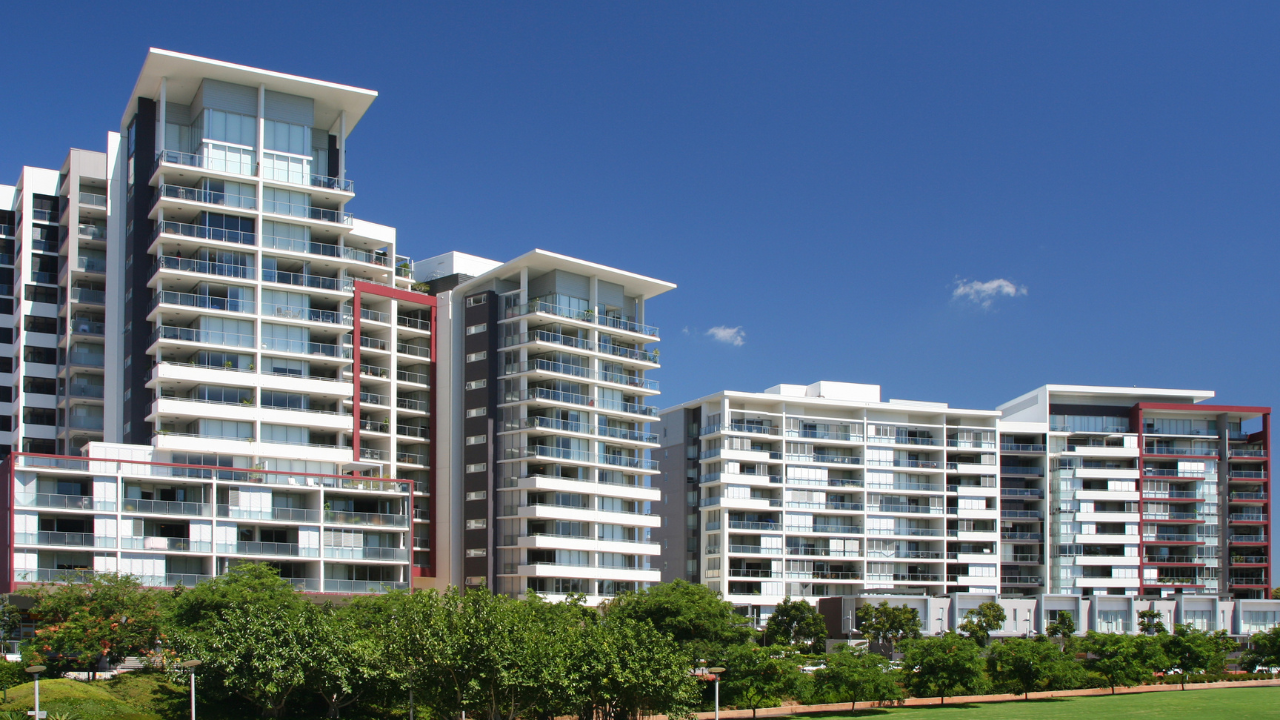 Имотите в България: Разпродават се още на етап проект