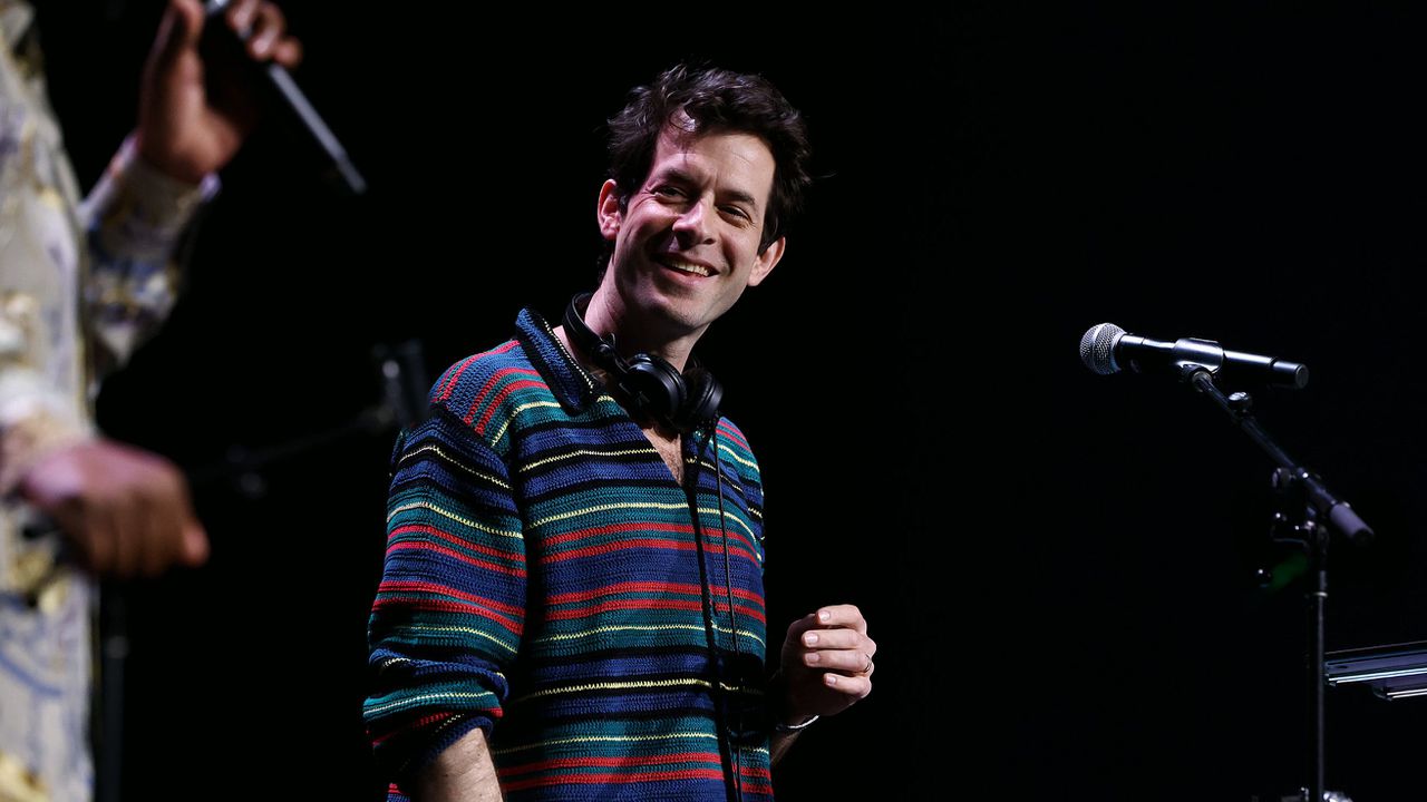 Марк Ронсън: Обвиненията срещу Майкъл Джексън ме накараха да преразгледам срещата си с него