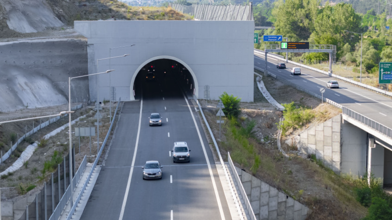 Спря токът в тунелите „Железница“ и „Благоевград“