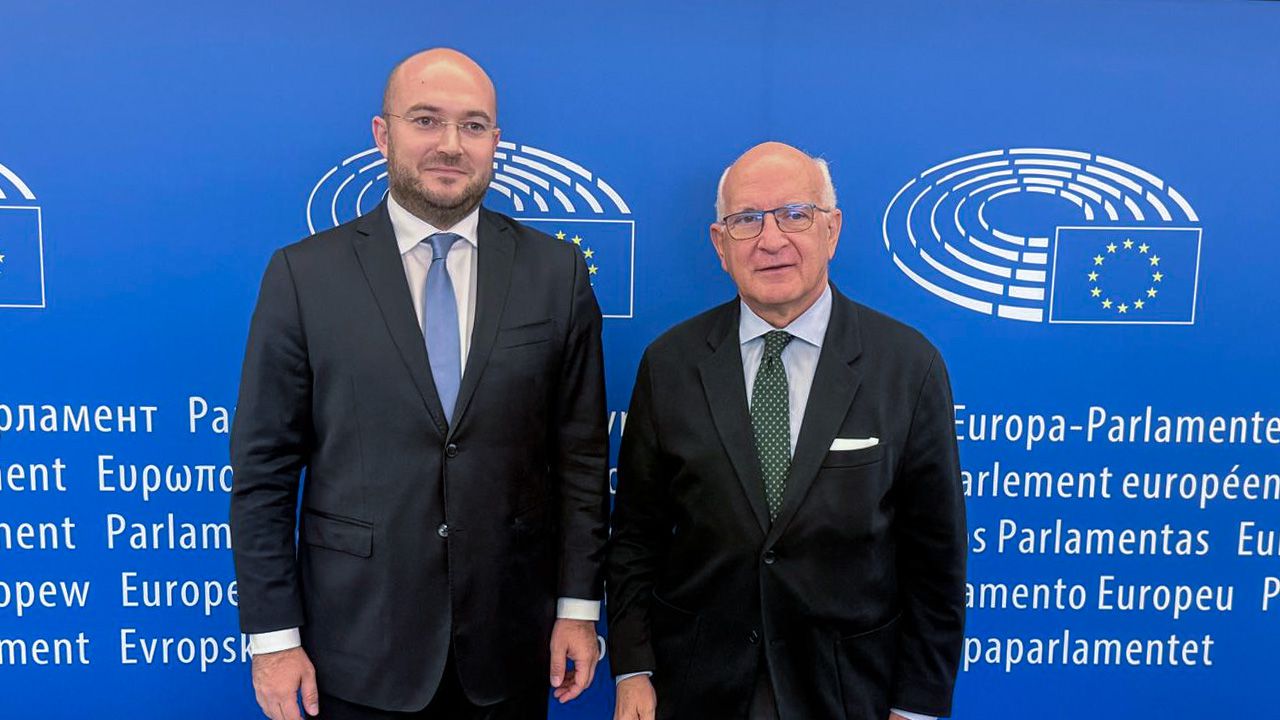 В Брюксел: Министър Георгиев обсъди пакета от промени в НПК, свързани с третото плащане по ПВУ