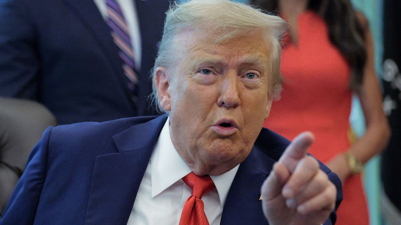 Тръмп е одобрил тайни операции на ЦРУ във Венецуела