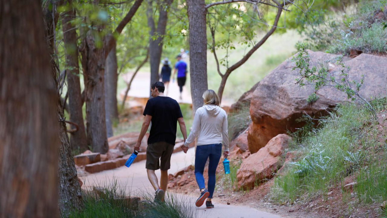 Изследване на Харвард: Само пет часа ходене седмично намаляват риска от рак