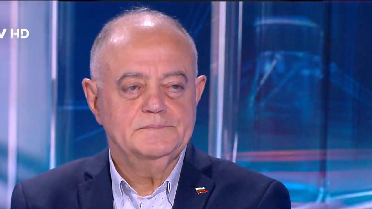 Атанас Атанасов: Назначиха Румен Спецов за счетоводител в „Лукойл“