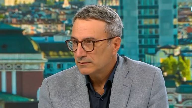 Трайчо Трайков: Няма да оставят Румен Спецов да се провали като особен управител на "Лукойл"