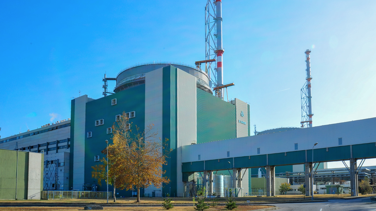 Вчера, на 15 декември, блокът бе спрян превантивно, след установена