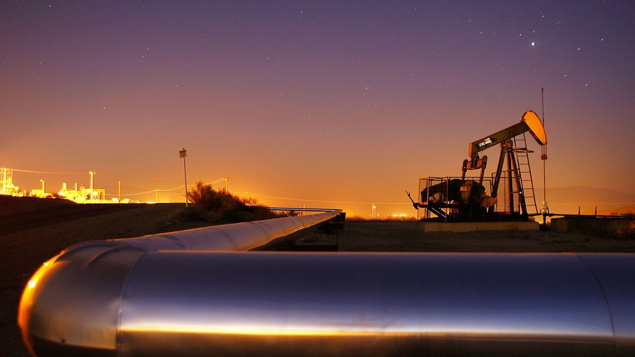 Фючърсите на петрола сорт Брент, който е референтен за Европа,