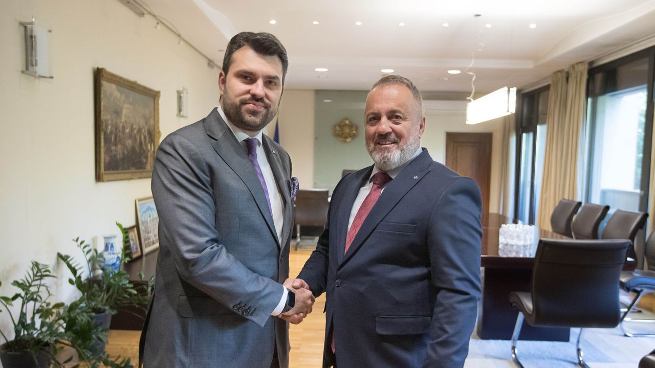 Министър Георг Георгиев към Люпчо Георгиевски: България стои зад теб
