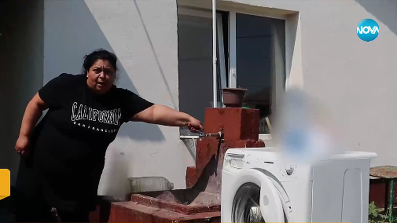 С жива верига жителите на три села блокираха главния път