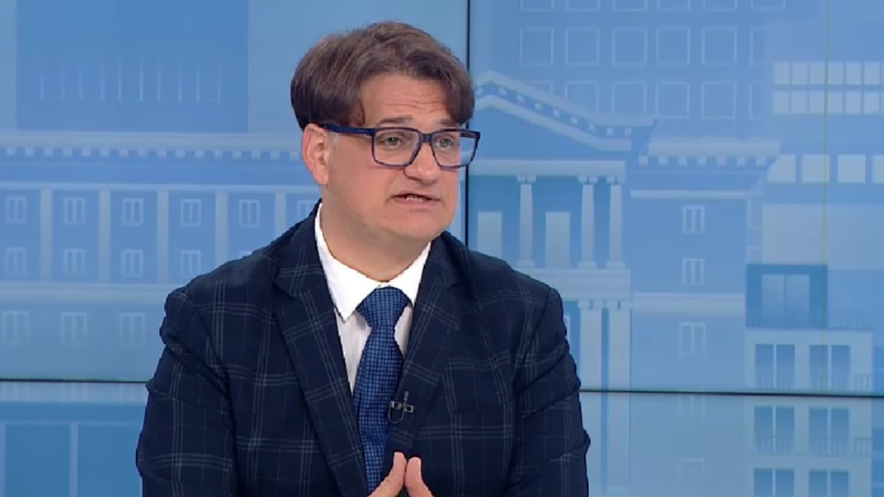 Министър Мариан Бачев с коментар за парите за култура, статута на Несебър и "Бистришките баби"