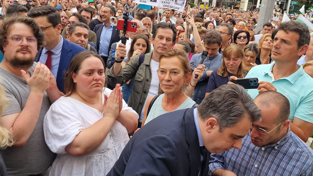  Министерство на външните работи с позиция против наличието на немския дипломат Ирене Мария Планк на митинга в София 