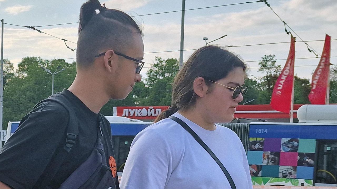 С минута мълчание и поклон граждани почетоха паметта на загиналите