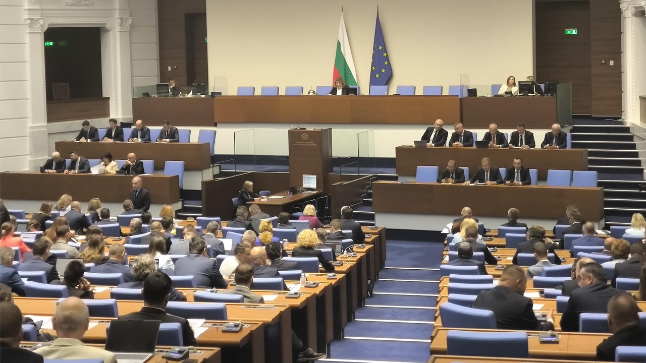 Управляващите с предложение: Председателите на ДАНС, ДАР и ДАТО да не се назначават с указ на президента