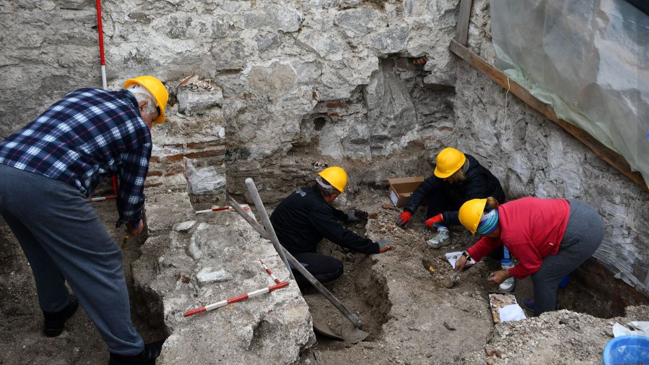 Образ на жена от XIV век е сред новите открития в крепостта „Вердица“ край Твърдица