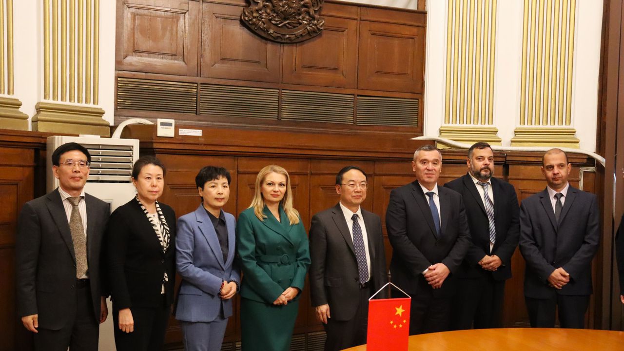 България и Китай ще работят активно за насърчаване и улесняване на двустранната търговия със селскостопански продукти