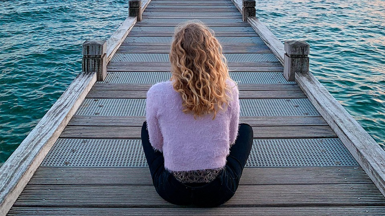 Хумористичен хороскоп – Когато остане сама със себе си