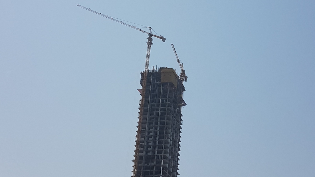 Към днешна дата най-високата сграда на планетата е сградата Бурж