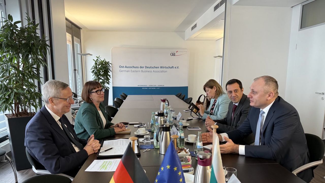 Министър Мундров на среща с представители на немския бизнес: България започва реализацията на национална система за киберсигурност