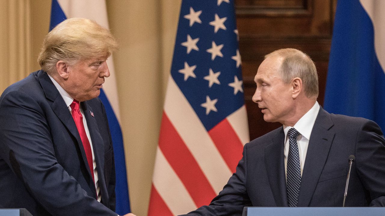 Продължава разговорът между Владимир Путин и Доналд Тръмп