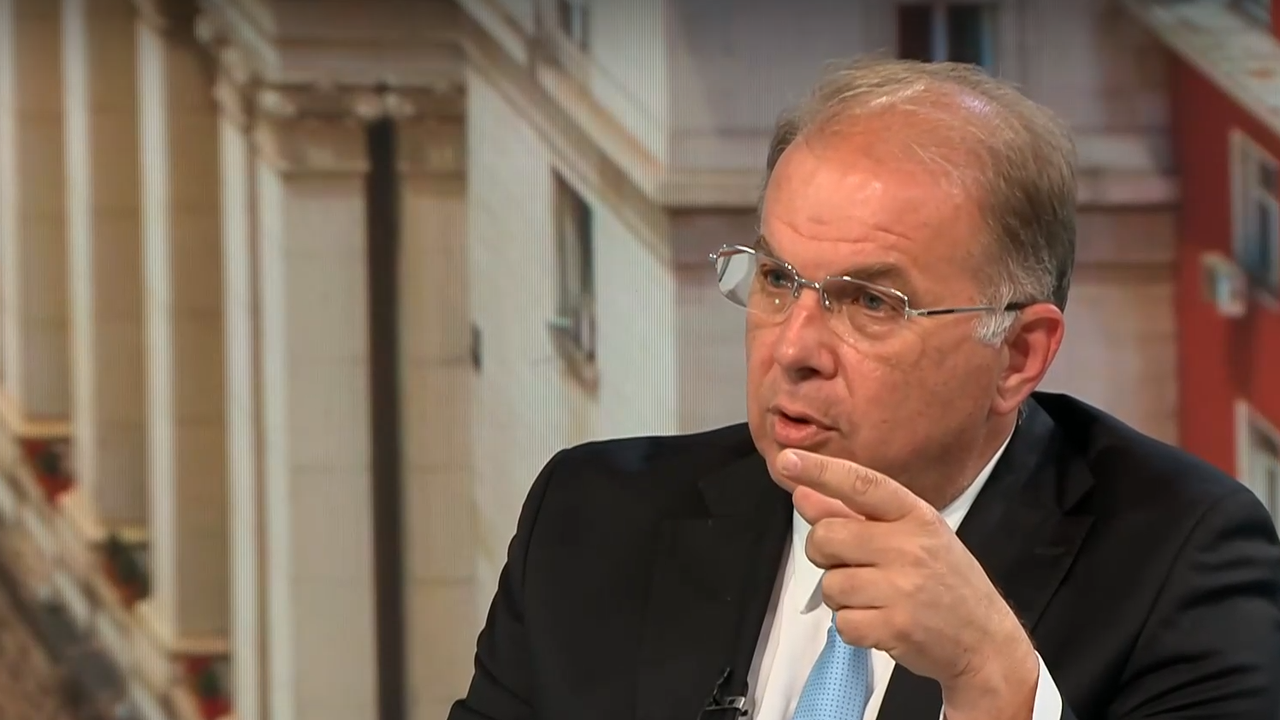 Радомир Чолаков: Желанието на Радев да спрем приема на еврото ни струва 1 млрд. лева