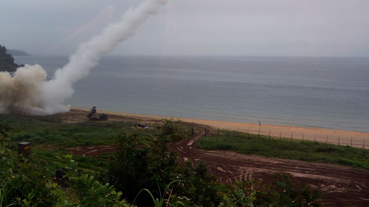 На 18 юни тежък израелски безпилотен самолет Хермес 900, оборудван