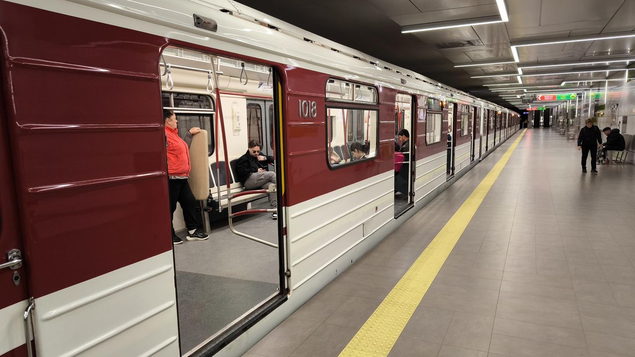 Метрото спира да се движи между станциите „Сливница“ и „Обеля“ от утре