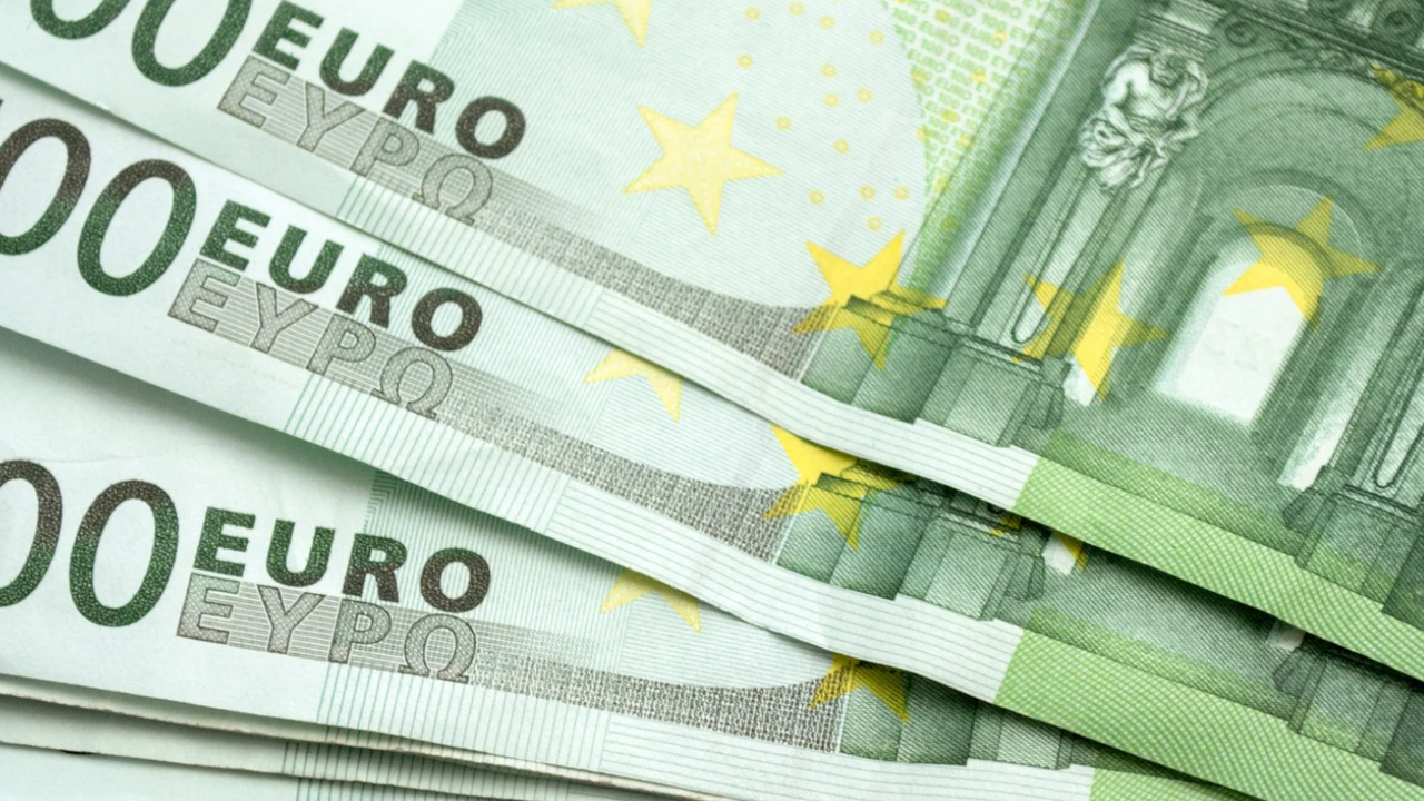 Търговският баланс на страната ни за юни е отрицателен в