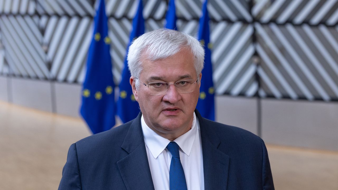 Украинският външен министър Андрий Сибига днес заяви, че Русия продължава