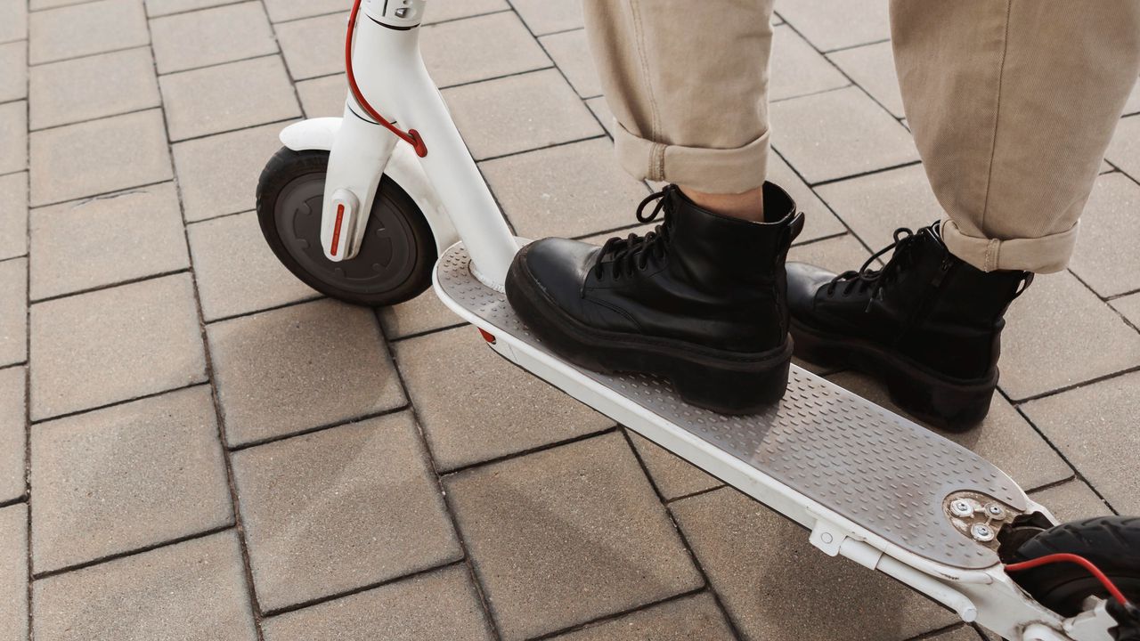 Баща на непълнолетна получи акт заради предизвикана от нея катастрофа в Тетевен