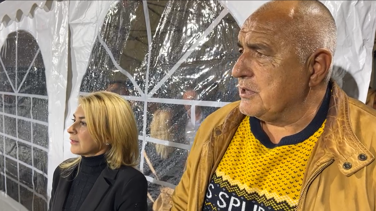 В събота вечер той се появи на стадион Христо Ботев