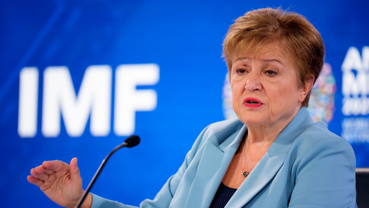 Кристалина Георгиева: Перспективите за световната икономика остават вяли и обвити в несигурност