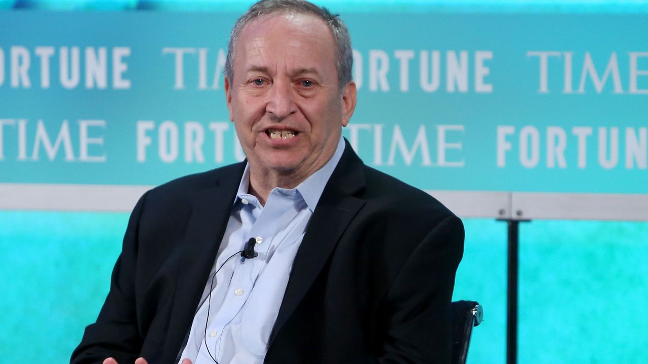 Бивш президент на Харвард се оттегля от публичния живот заради връзките му с Джефри Епстийн