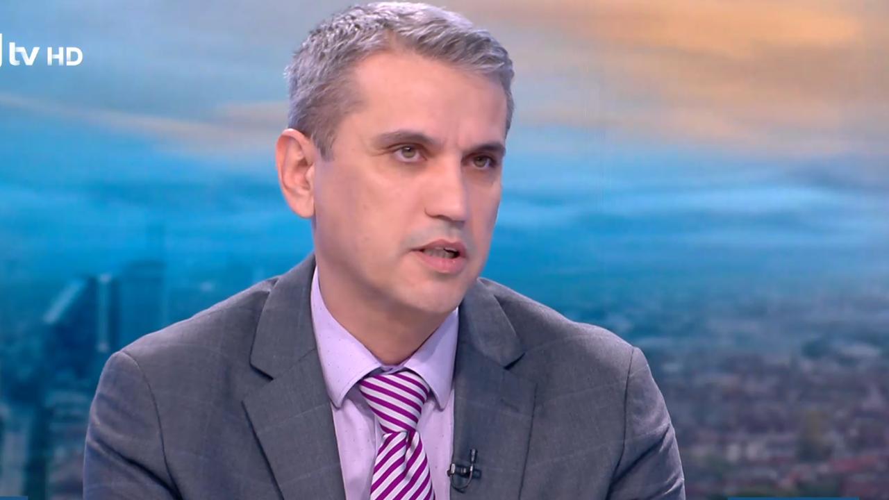 Измамници с "индийски акцент" ни цакат по телефона, купуват си храна с парите ни след това