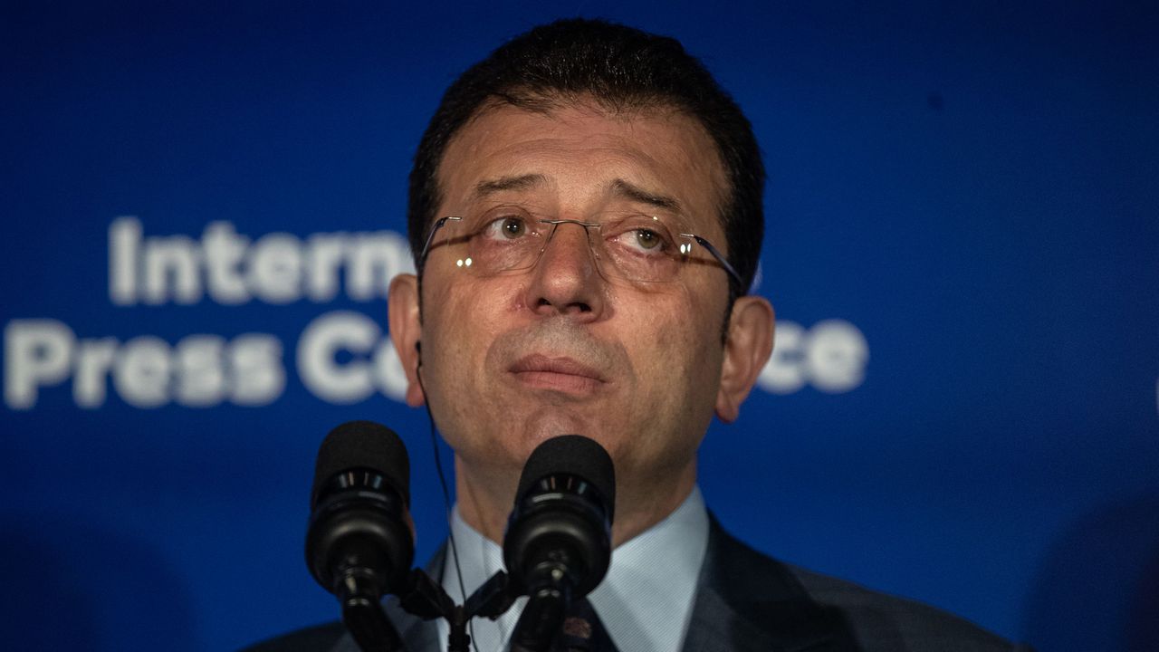 Турската прокуратура поиска над 2000 години за бившия кмет на Истанбул Екрем Имамоглу