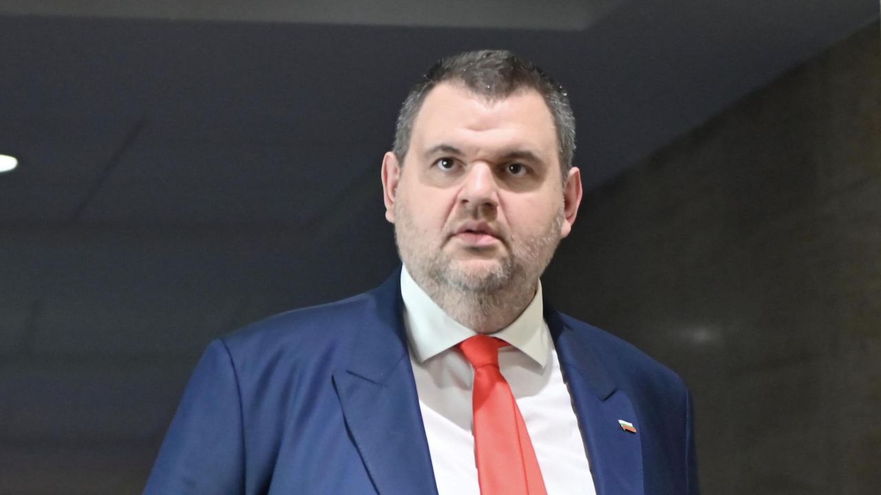 Правната комисия отказа да разгледа законопроекта на Пеевски за закриване на КПК